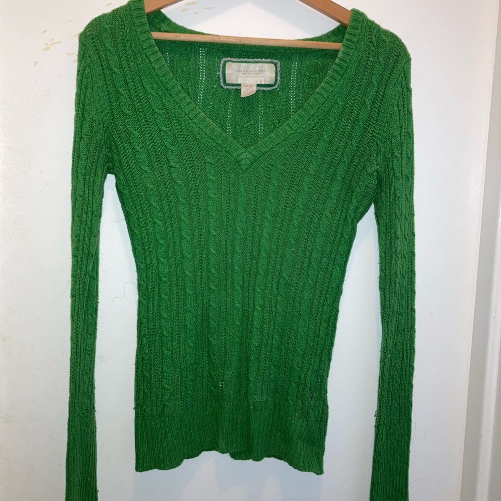 American Eagle |  Kelly Green V-Neck cable knit sweater | Size XS